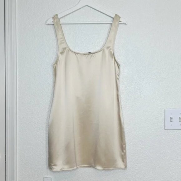 Rumored Monaco Mini Dress in Buttercream - M - NWT - Picture 4 of 6